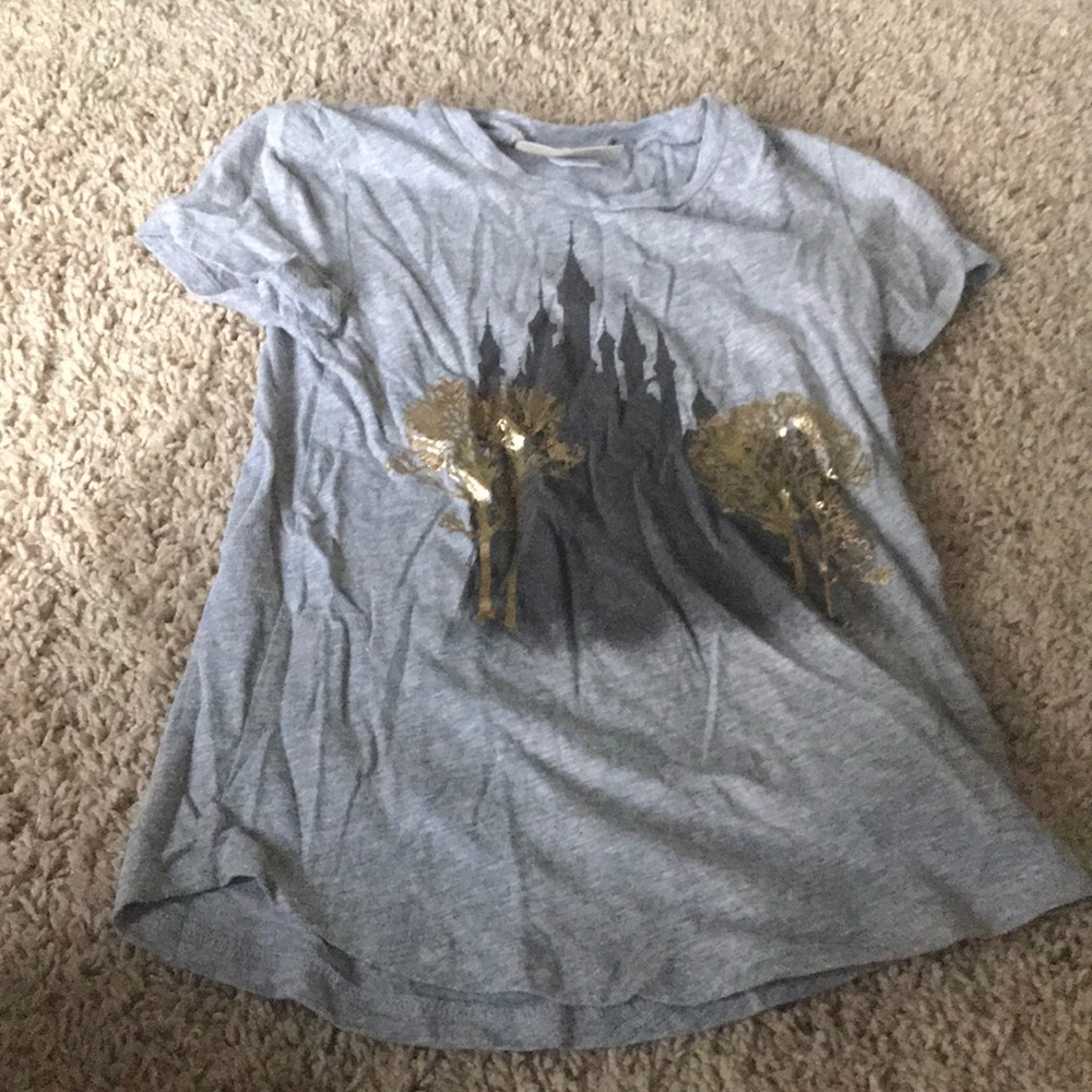 two t-shirts gap size 8